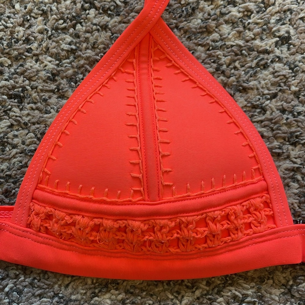 Triangl Coral Bikini Top - Picture 2 of 5